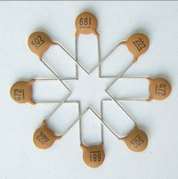 Semiconductor ceramic capacitor